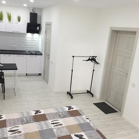 Small Underground Apartment At The Center Cherson Exterior foto